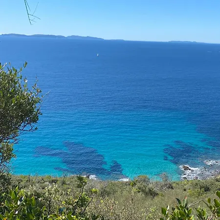 Апартаменты Entre Ecrin De Verdure Et